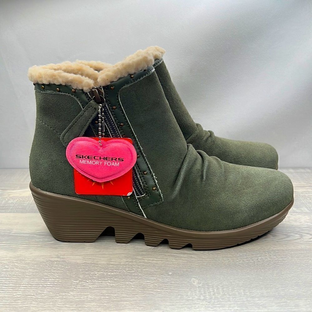 Skechers Olive suede Jumper Sweet Stud scrunch wedge booties NWT